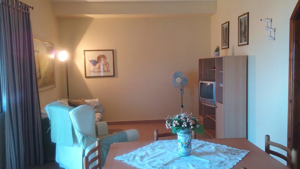 Casa Vacanze Beppe Терміні-Імерезе Екстер'єр фото